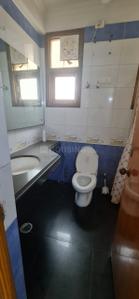 Bathroom Image of 1700 Sq.ft 3 BHK Apartment / Flat for rent in Sector 23 Dwarka New Delhi for Rs. 41000