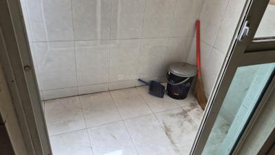 Balcony Image of 999 Sq.ft 2 BHK Apartment / Flat for rent in Hiranandani Meadows, Thane West Thane for Rs. 60000