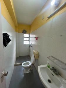 Bathroom Image of 1100 Sq.ft 2 BHK Apartment / Flat for rent in Parnasree Pally Kolkata for Rs. 23500