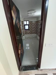 Kitchen Image of 1000 Sq.ft 3 BHK Builder Floor for rent in Dwarka Mor New Delhi for Rs. 18000