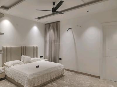Bedroom Image of 4050 Sq.ft 4 BHK Builder Floor for sale in Greenfields Premium Builder Floors, Green Field Colony Faridabad for Rs. 36000000