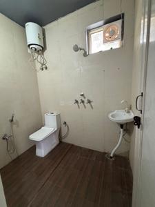Image of 3200 Sq.ft 3.5 BHK Independent House for rent in Sector 47, Noida for Rs. 80000