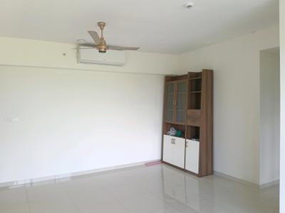 Living Room Image of 900 Sq.ft 2 BHK Apartment / Flat for rent in Lodha Splendora Riverview, Kasarvadavali Thane for Rs. 27009