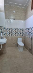 Bathroom Image of 1600 Sq.ft 3 BHK Builder Floor for rent in Lucknow Development Authority E Auction, Gomti Nagar Lucknow for Rs. 22000