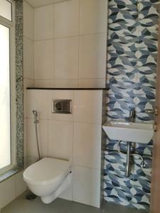 Common Bathroom Image of 530 Sq.ft 1 BHK Apartment / Flat for rent in Godrej Upavan, Bhiwandi Thane for Rs. 12000