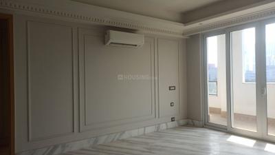 Living Room Image of 4500 Sq.ft 5 BHK Builder Floor for sale in DLF The Grove, DLF Phase 5 Gurgaon for Rs. 140000000