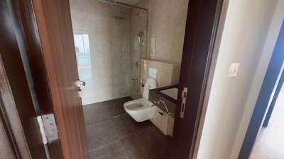 Image of 1260 Sq.ft 3 BHK Apartment / Flat for rent in Piramal Mahalaxmi South Tower, Worli, Mumbai for Rs. 250201