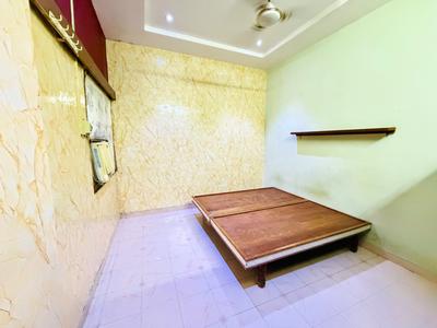 Bedroom Image of 1250 Sq.ft 1.5 BHK Apartment / Flat for rent in Satellite Ahmedabad for Rs. 20000