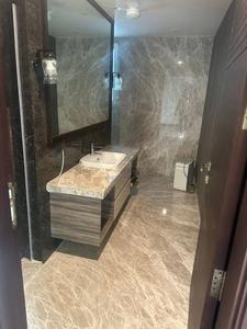 Bathroom Image of 2700 Sq.ft 4 BHK Builder Floor for sale in Green Park New Delhi for Rs. 80000000