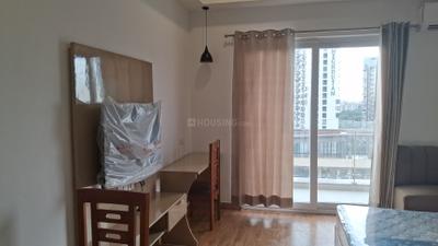 Living Room Image of 750 Sq.ft Studio Apartment / Flat for rent in Blue Spectrum Metro Block A And E, Sector 75 Noida for Rs. 42000