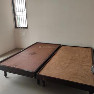 Bedroom Image of 700 Sq.ft 2 BHK Apartment / Flat for rent in Amardeep Heritage Phase II, Sayajipura Vadodara for Rs. 17000