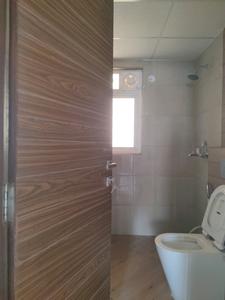 Common Bathroom Image of 1095 Sq.ft 2 BHK Apartment / Flat for rent in ACE Parkway, Sector 150 Noida for Rs. 30000