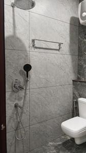 Bathroom Image of 500 Sq.ft 1 BHK Builder Floor for rent in Patel Nagar Gurgaon for Rs. 31000
