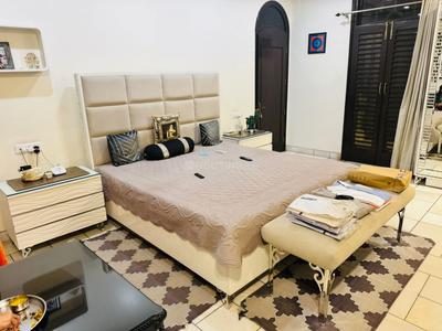 Bedroom Image of 6150 Sq.ft 5 BHK Independent House for sale in Sector 15A Noida for Rs. 400000000