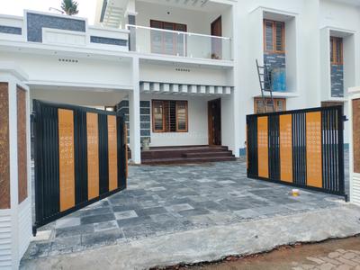 Image of 2500 Sq.ft 4 BHK Independent House for sale in Perumbavoor, Kochi for Rs. 12500000