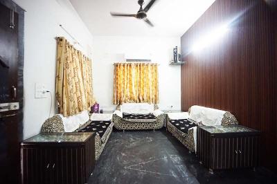 Hall Image of 3330 Sq.ft 5 BHK Independent House for sale in Naranpura Ahmedabad for Rs. 27500000
