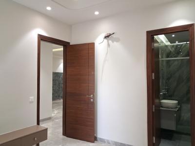 Bedroom Image of 1800 Sq.ft 3 BHK Builder Floor for sale in Paschim Vihar New Delhi for Rs. 37500000