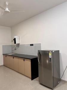 Kitchen Image of 750 Sq.ft 2 BHK Builder Floor for rent in Scheme No 114 Indore for Rs. 35000