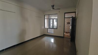 Living Room Image of 1600 Sq.ft 3 BHK Apartment / Flat for rent in Express Garden, Indirapuram Ghaziabad for Rs. 33000