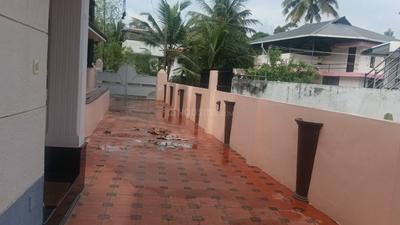 Image of 2000 Sq.ft 3 BHK Independent House for rent in Karakulam, Thiruvananthapuram for Rs. 20000