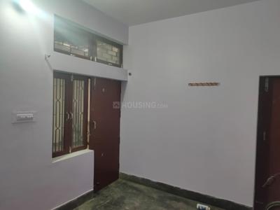Bedroom Image of 1500 Sq.ft 2 BHK Builder Floor for rent in Alambagh Lucknow for Rs. 8500