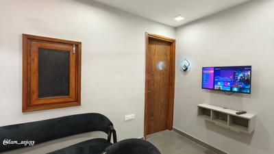 Bedroom Image of 600 Sq.ft 1 BHK Builder Floor for rent in Lajpat Nagar New Delhi for Rs. 40000