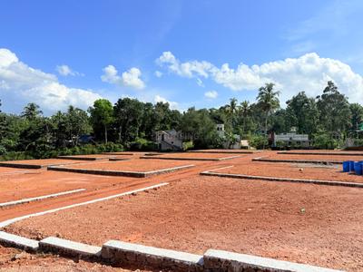 Image of 400 Sq.ft Residential Plot / Land for sale in Mulanthuruthy, Kochi for Rs. 3250000