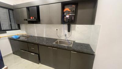 Kitchen Image of 350 Sq.ft 1 RK Builder Floor for rent in Mahalakshmi Nagar Indore for Rs. 16000