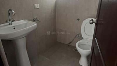 Bathroom Image of 585 Sq.ft 1 BHK Apartment / Flat for sale in Aditya Urban Homes Phase 1A, Bamheta Village Ghaziabad for Rs. 3200000