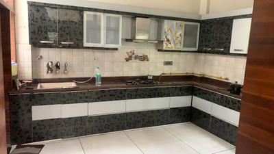 Kitchen Image of 4500 Sq.ft 6 BHK Independent House for sale in Scheme No 94C Indore for Rs. 36500000