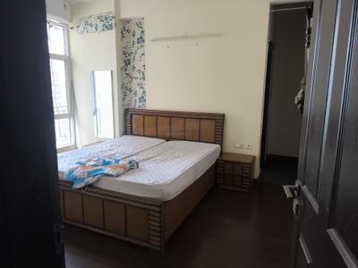Bedroom Image of 1500 Sq.ft 3 BHK Apartment / Flat for rent in JM Aroma, Sector 75 Noida for Rs. 45000