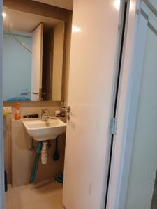 Bathroom Image of 260 Sq.ft 1 RK Apartment / Flat for rent in Hiranandani Solitaire, Thane West Thane for Rs. 29000