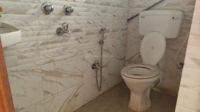 Bathroom Image of 817 Sq.ft 2 BHK Apartment / Flat for sale in Tollygunge Kolkata for Rs. 3200000