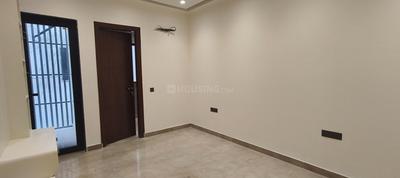 Bedroom Image of 1800 Sq.ft 3 BHK Builder Floor for rent in Pitampura New Delhi for Rs. 75000