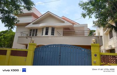 5 BHK Independent House