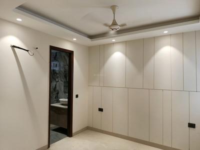 Bedroom Image of 1000 Sq.ft 2 BHK Apartment / Flat for sale in Freedom Fighters Enclave New Delhi for Rs. 6000000
