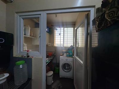Bathroom Image of 1018 Sq.ft 2 BHK Apartment / Flat for rent in Shriram Sameeksha, Singapura Bengaluru for Rs. 30000