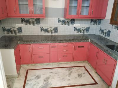 Kitchen Image of 2100 Sq.ft 2 BHK Builder Floor for rent in Gomti Nagar Lucknow for Rs. 18000