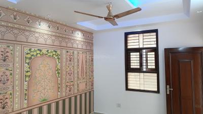 Bedroom Image of 850 Sq.ft 3 BHK Builder Floor for sale in Laxmi Nagar New Delhi for Rs. 7500000