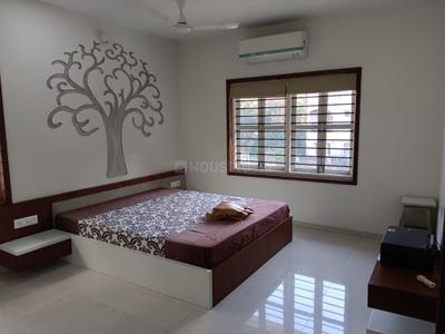 Bedroom Image of 5400 Sq.ft 5 BHK Villa for sale in Vrundavan Bungalow, Thaltej Ahmedabad for Rs. 83100000