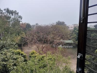Balcony Image of 850 Sq.ft 2 BHK Builder Floor for sale in Shalimar Bagh New Delhi for Rs. 11500000