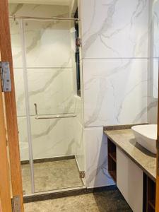Bathroom Image of 1900 Sq.ft 3 BHK Builder Floor for sale in DLF Phase 2 Gurgaon for Rs. 29000000