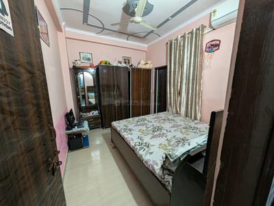 Bedroom Image of 1250 Sq.ft 3 BHK Apartment / Flat for sale in Govindpuram Ghaziabad for Rs. 4000000