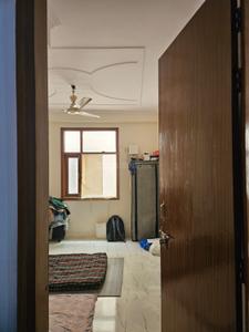 Bedroom Image of 600 Sq.ft 3 BHK Apartment / Flat for sale in Okhla New Delhi for Rs. 3700000