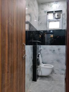 Common Bathroom Image of 900 Sq.ft 2 BHK Builder Floor for sale in Lal Kuan Ghaziabad for Rs. 4965000