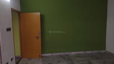 Bedroom Image of 900 Sq.ft 2 BHK Apartment / Flat for rent in Dum Dum Kolkata for Rs. 14000