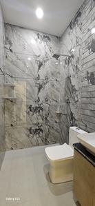 Bathroom Image of 1600 Sq.ft 2.5 BHK Apartment / Flat for rent in Greater Kailash Jammu for Rs. 25000