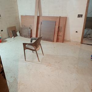 Bedroom Image of 1050 Sq.ft 3 BHK Apartment / Flat for sale in Shalimar Bagh New Delhi for Rs. 20000000