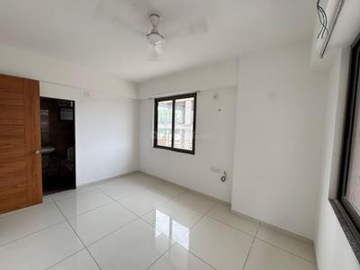 Bedroom Image of 1800 Sq.ft 3 BHK Apartment / Flat for sale in Shine Swasti, Tragad Ahmedabad for Rs. 9700000