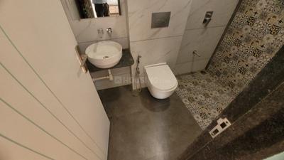 Bathroom Image of 1500 Sq.ft 2 BHK Apartment / Flat for rent in Ellora Park Vadodara for Rs. 16000